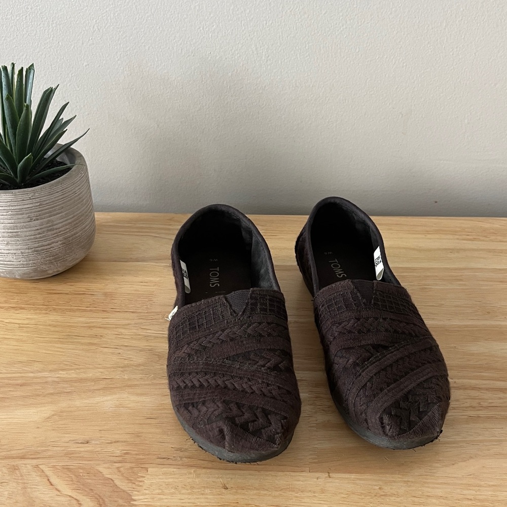 🌸 3/$25 Toms | Alpargatas Black Lace Shoes